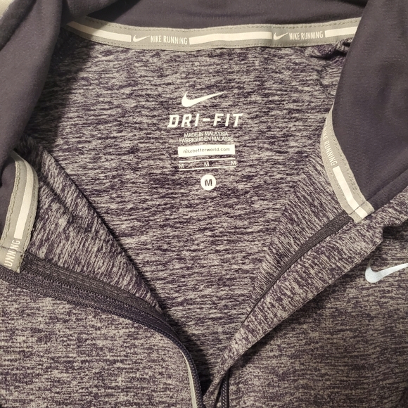 Nike Quarter Zip - Picture 3 of 3